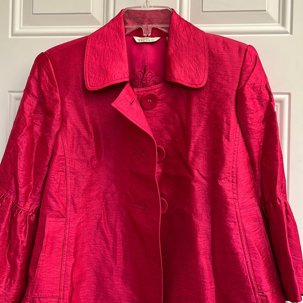 Tre Van Evening Jacket. Beautiful Bell Sleeves Size 10 Rose Color